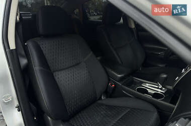 Седан Nissan Altima 2016 в 