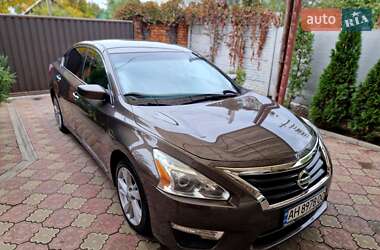 Седан Nissan Altima 2013 в Запоріжжі