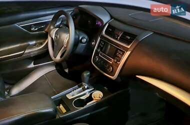 Седан Nissan Altima 2017 в Києві