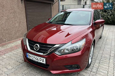 Седан Nissan Altima 2016 в Тернополе