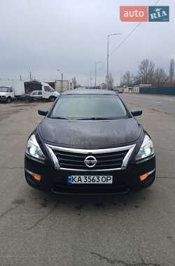 Седан Nissan Altima 2012 в Києві