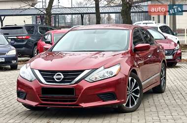 Седан Nissan Altima 2016 в Дніпрі