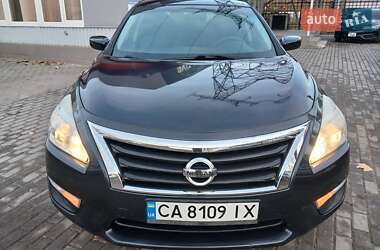 Седан Nissan Altima 2015 в Николаеве