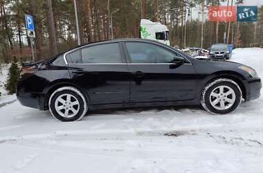 Седан Nissan Altima 2007 в Маневичах