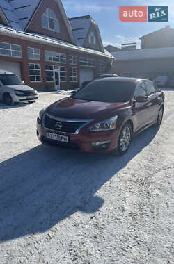 Седан Nissan Altima 2014 в Софиевской Борщаговке