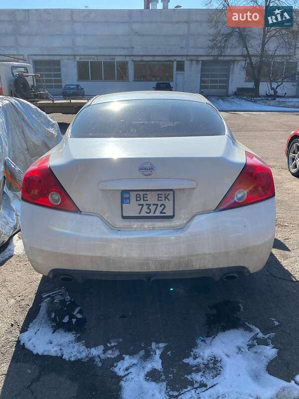 Купе Nissan Altima 2012 в Житомире