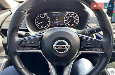 Седан Nissan Altima 2018 в 