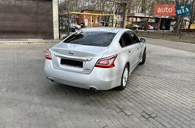 Седан Nissan Altima 2012 в Одесі