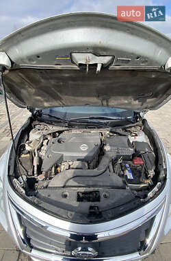 Седан Nissan Altima 2014 в 