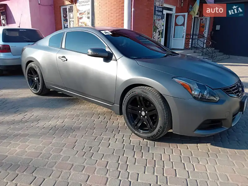 Nissan Altima 2012