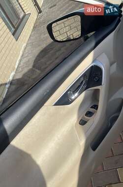 Седан Nissan Altima 2012 в 