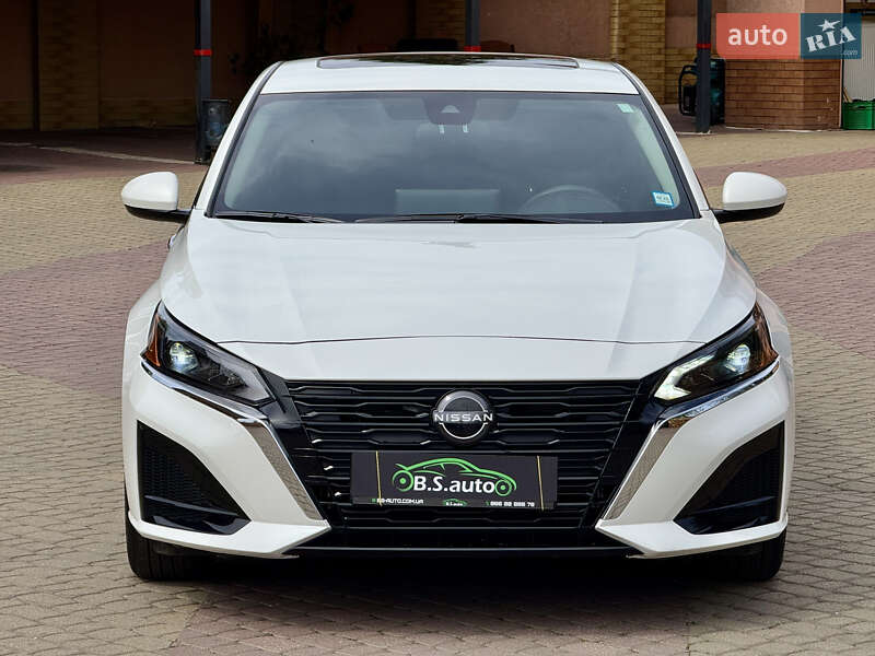 Седан Nissan Altima 2024 в Мукачево
