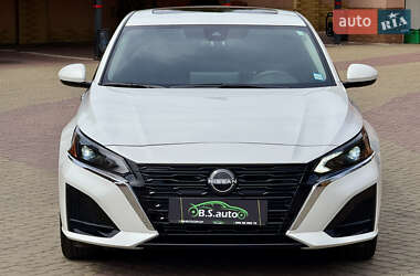 Седан Nissan Altima 2024 в 