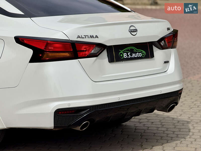 Седан Nissan Altima 2024 в Мукачево