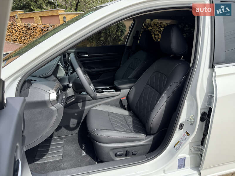Седан Nissan Altima 2024 в Мукачево