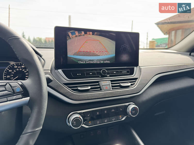 Седан Nissan Altima 2024 в Мукачево