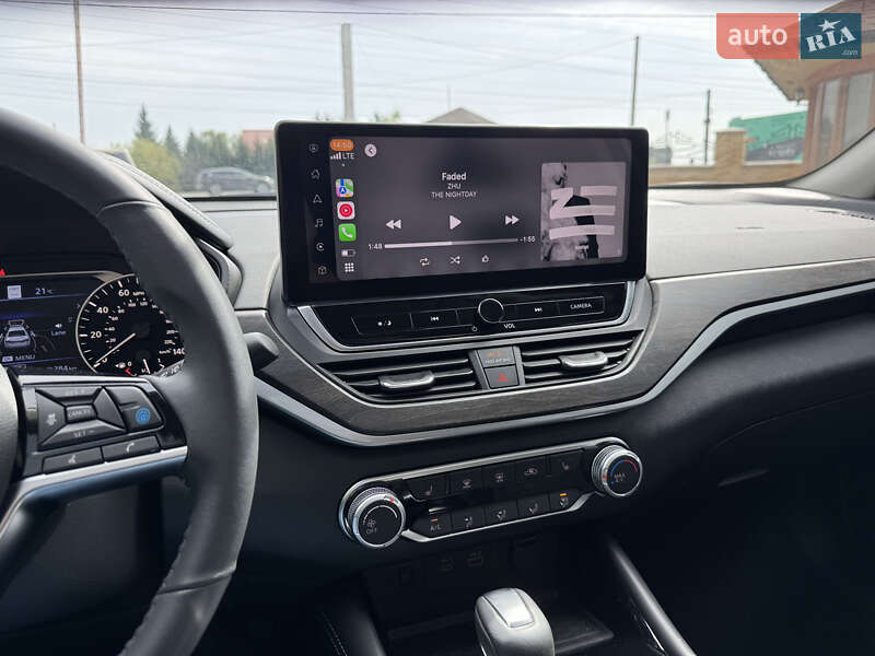 Седан Nissan Altima 2024 в Мукачево