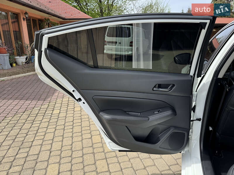 Седан Nissan Altima 2024 в Мукачево
