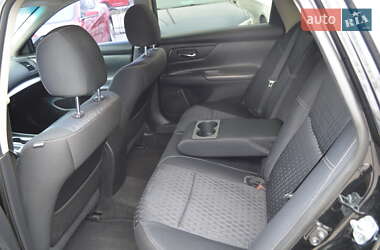 Седан Nissan Altima 2015 в 