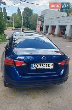 Седан Nissan Altima 2020 в 