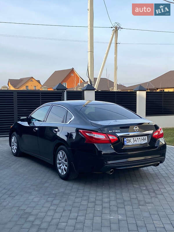 Седан Nissan Altima 2016 в Сарнах фото 5 Седан Nissan Altima 2016 в Сарнах