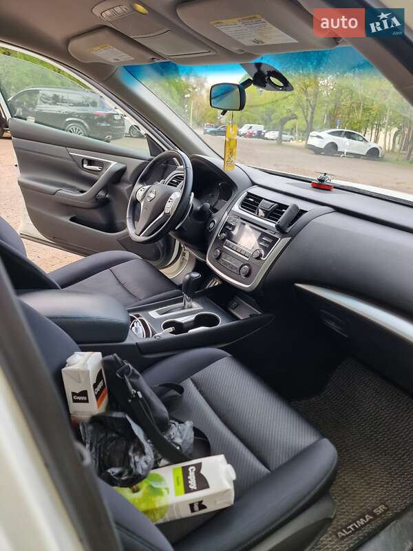 Седан Nissan Altima 2016 в Одессе