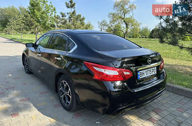 Седан Nissan Altima 2017 в 