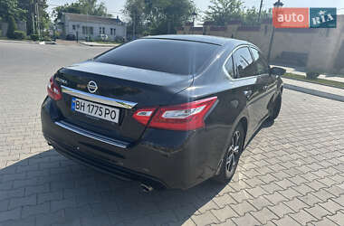 Седан Nissan Altima 2017 в 