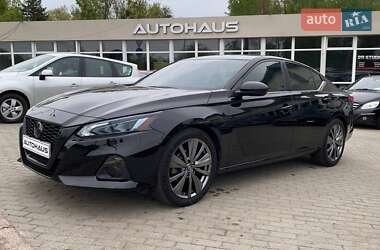 Седан Nissan Altima 2020 в 