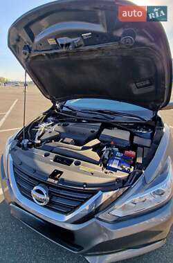Седан Nissan Altima 2018 в 