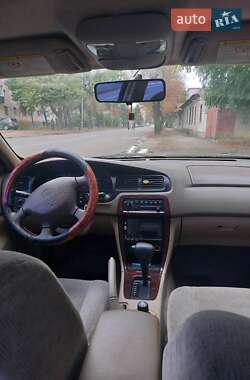 Седан Nissan Altima 2000 в 