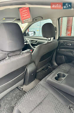 Седан Nissan Altima 2016 в 