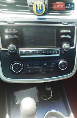 Седан Nissan Altima 2015 в 
