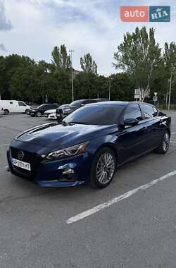 Седан Nissan Altima 2019 в Запорожье