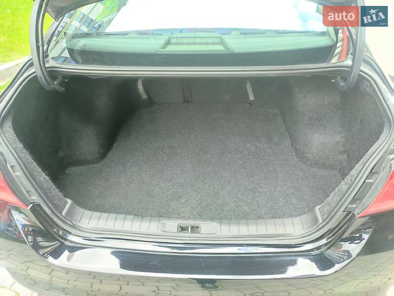 Седан Nissan Altima 2018 в Ивано-Франковске