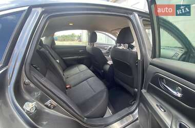 Седан Nissan Altima 2016 в 