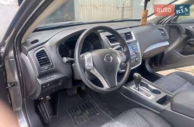 Седан Nissan Altima 2016 в 