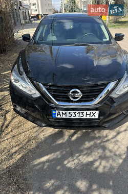 Седан Nissan Altima 2018 в 
