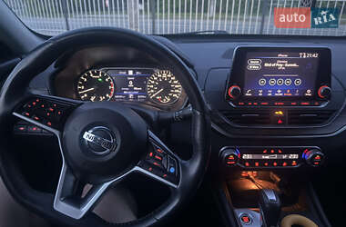 Седан Nissan Altima 2019 в 