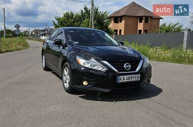 Седан Nissan Altima 2017 в Києві
