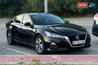 Седан Nissan Altima 2019 в Запоріжжі