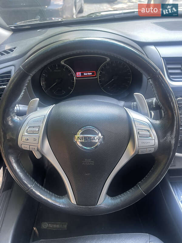 Седан Nissan Altima 2017 в Киеве