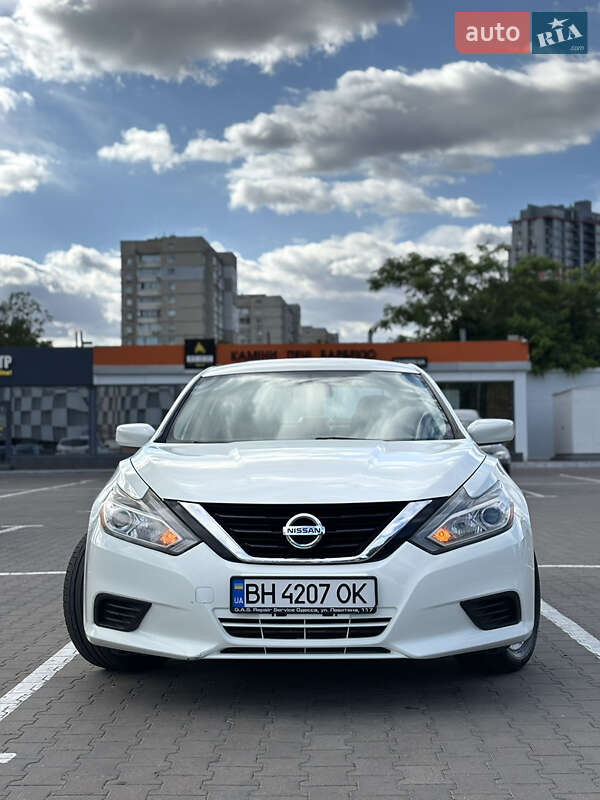 Седан Nissan Altima 2017 в Одесі