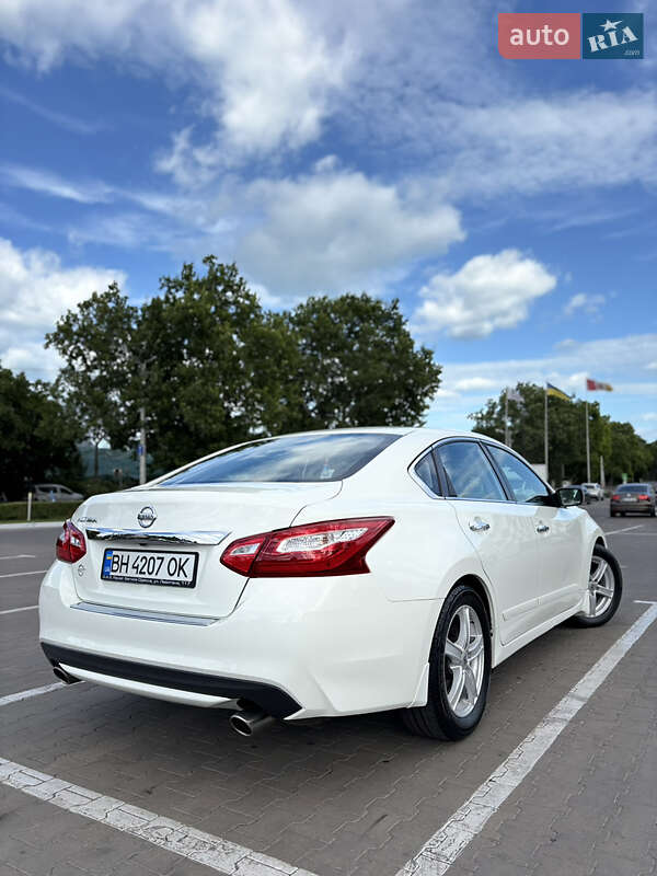Седан Nissan Altima 2017 в Одесі