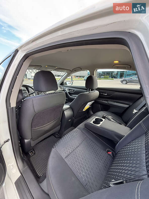 Седан Nissan Altima 2017 в Одесі