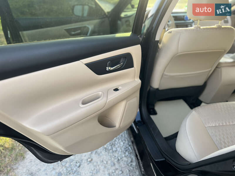 Седан Nissan Altima 2016 в Звягеле фото 15 Седан Nissan Altima 2016 в Звягеле