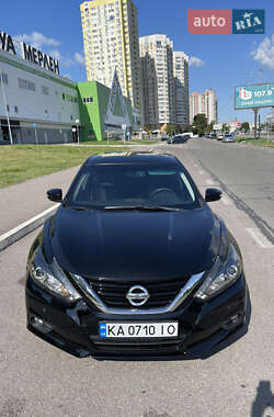 Седан Nissan Altima 2017 в 