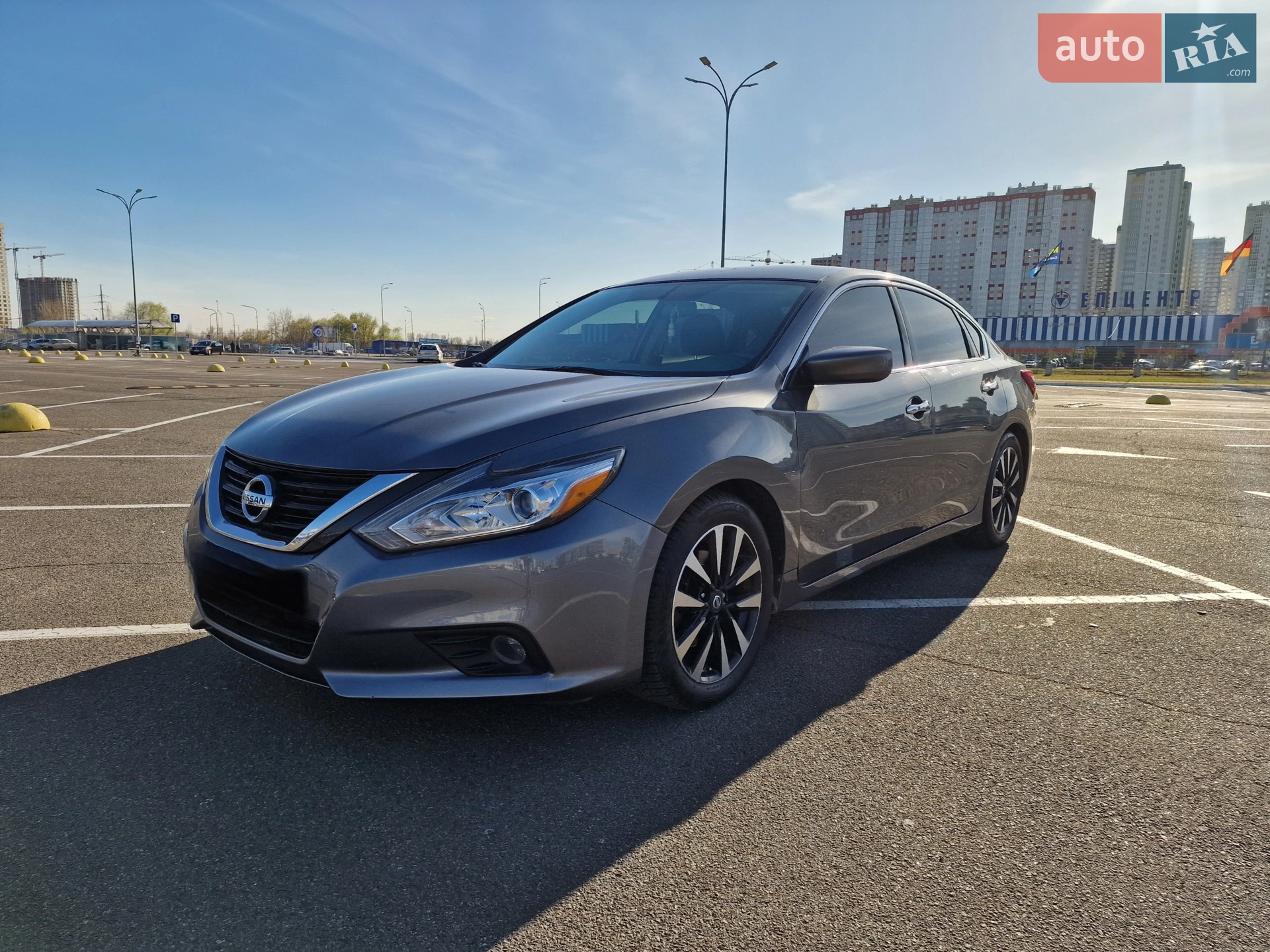 2018 Nissan Altima - фото 1