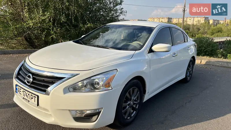 Nissan Altima 2015