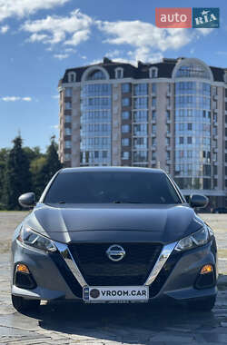 Седан Nissan Altima 2020 в Кременчуге